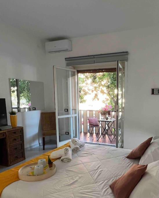 3 Fermate Dal Colosseo - Casa Vacanze Elena - 50 M Da Metro Garbatella Roma Esterno foto